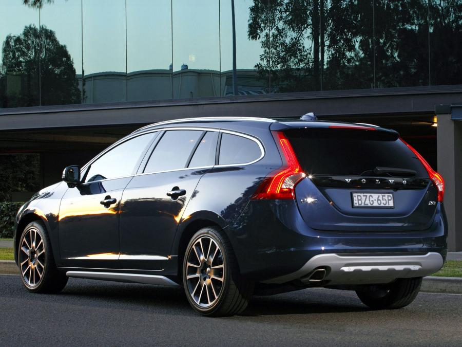  Volvo V60 D3 2011 года  (AU) (фото 8 из 11)
